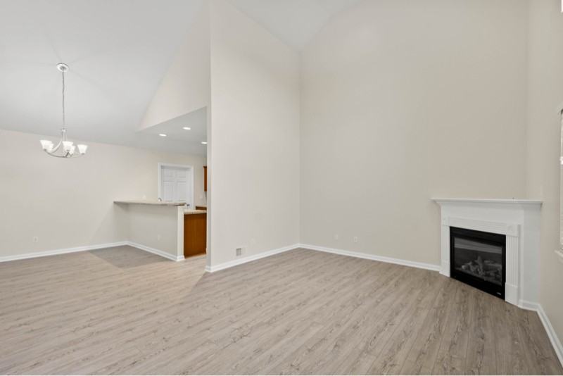 75 Nicholas Dr - Photo 6 of 22