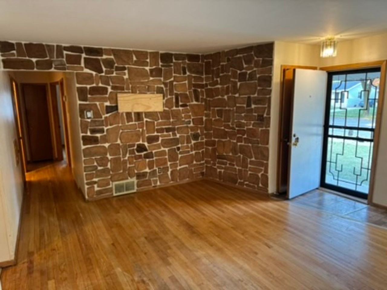 6483 N 51st St - Photo 3 of 23