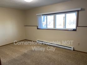 940 9th Ave Se - Photo 1 of 1