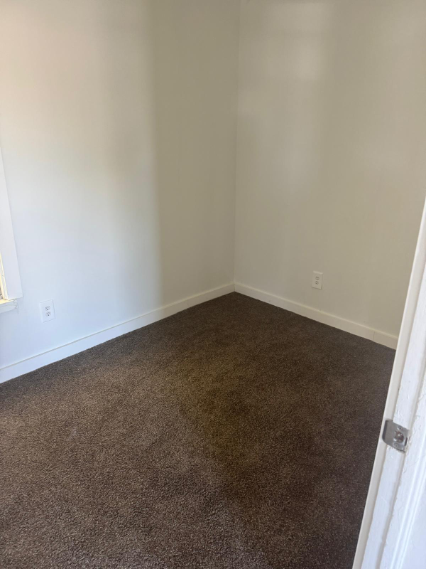 827 Burnet Ave #4 - Photo 7 of 9