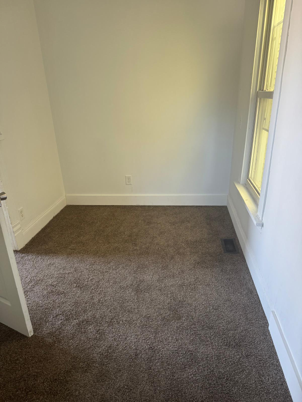 827 Burnet Ave #4 - Photo 2 of 9