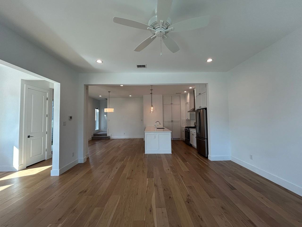 2237 Bird St - Photo 2 of 37