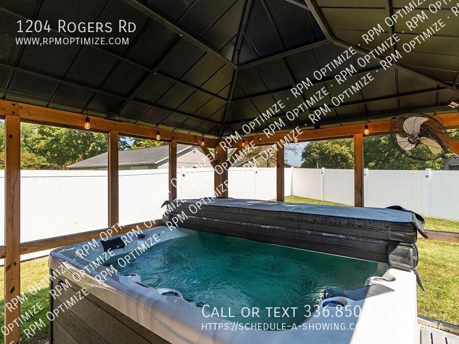 1204 Rogers Rd - Photo 3 of 43