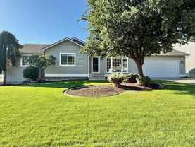814 E Country Hill Ct - Photo 1 of 1