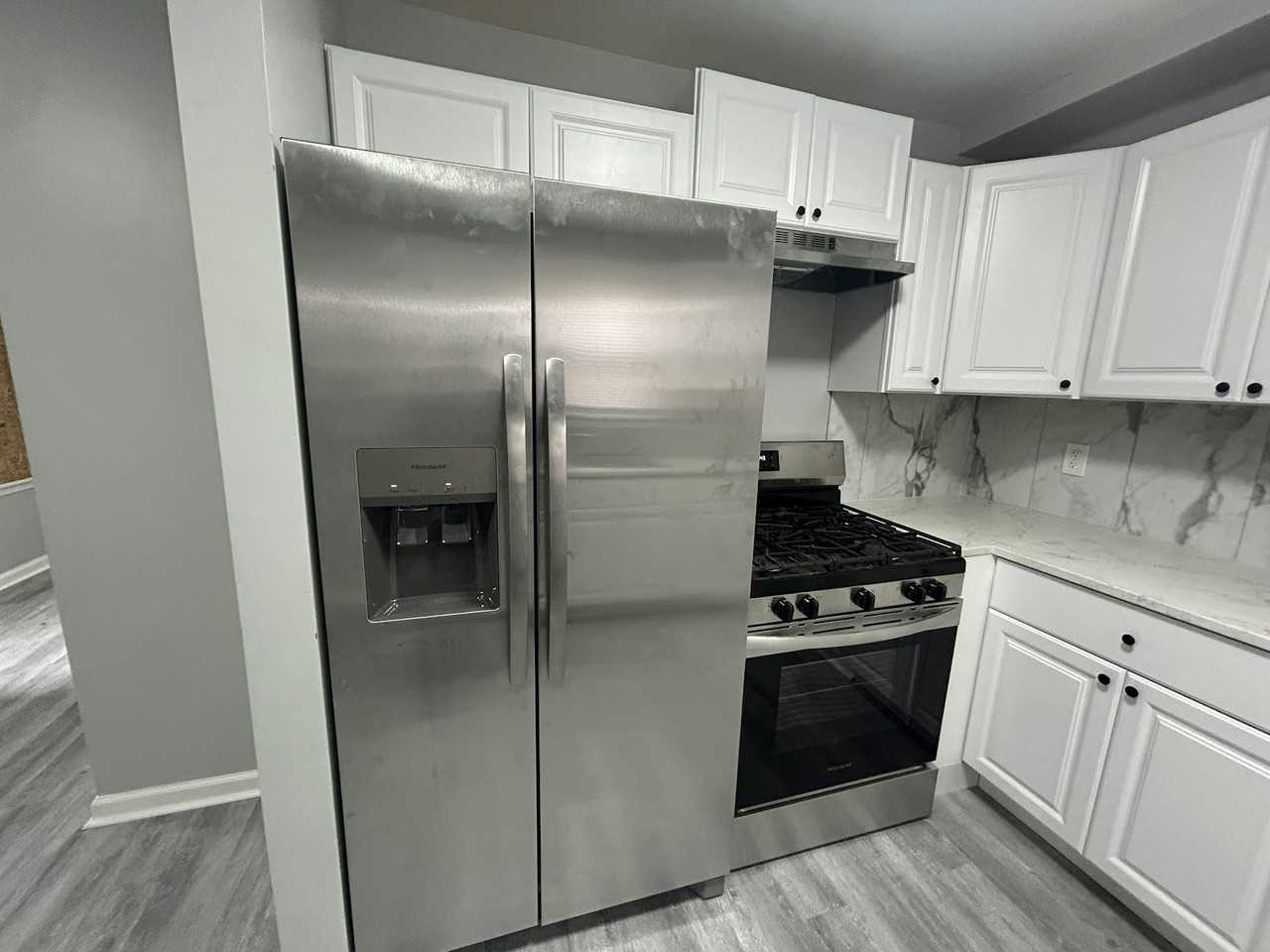 19645 Kingsville Street - Photo 3 of 38