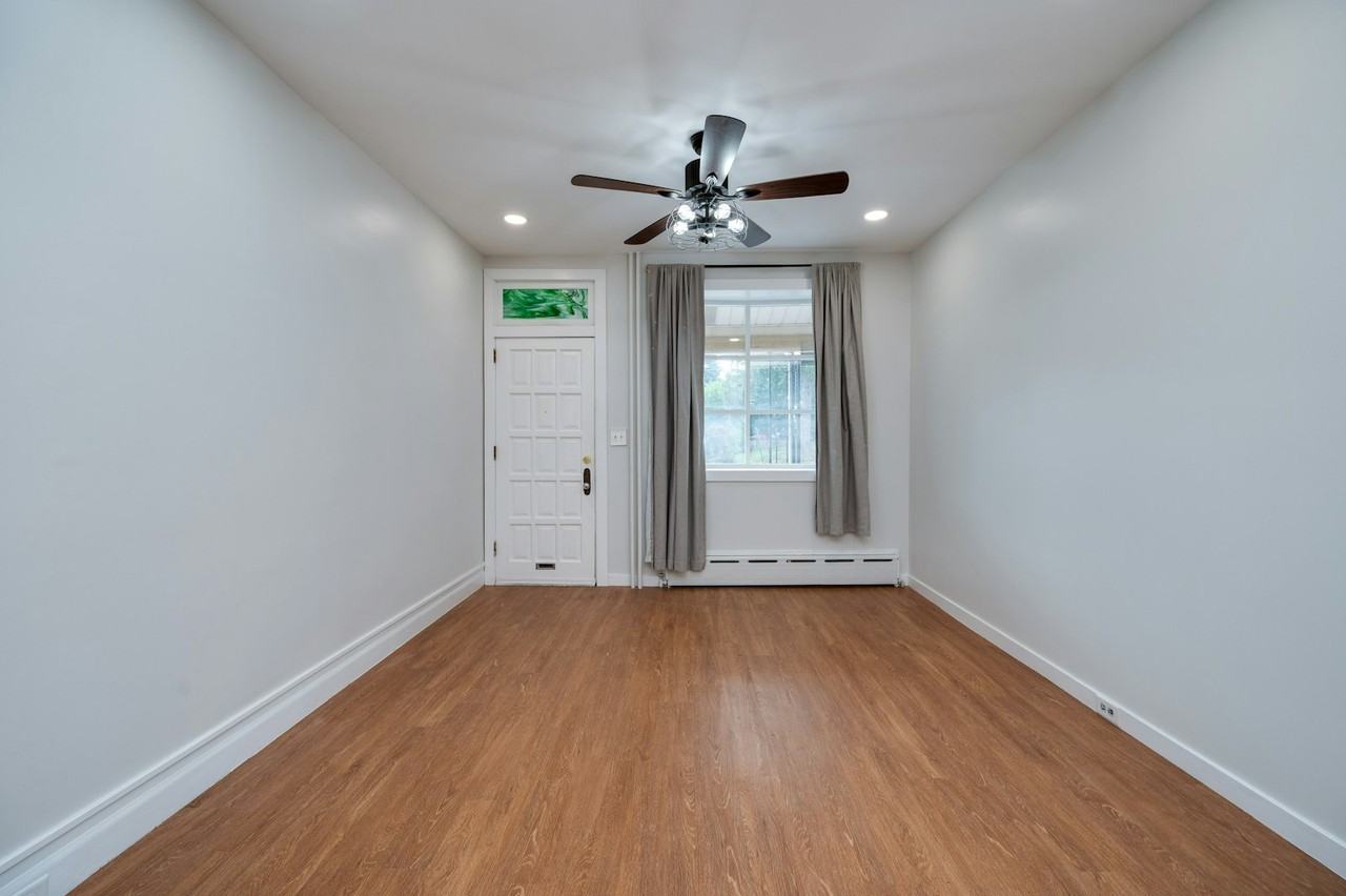 542 South 16th Street - Photo 3 of 24