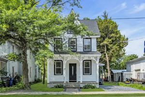 featured image of 19 East Main Street