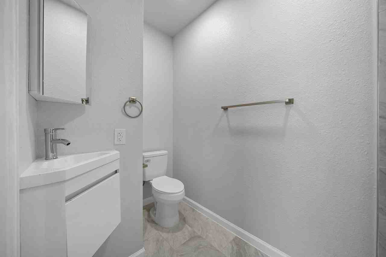 2813 Church St, Unit F - Photo 6 of 15