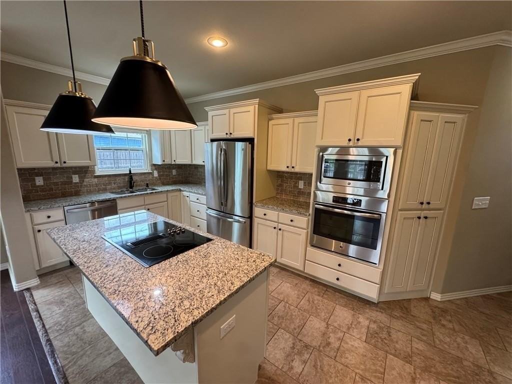 626 N Tennyson Ln - Photo 4 of 29