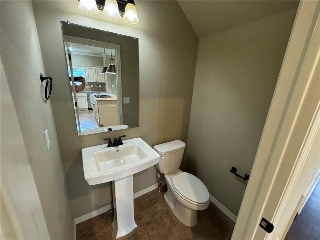 626 N Tennyson Ln - Photo 7 of 29