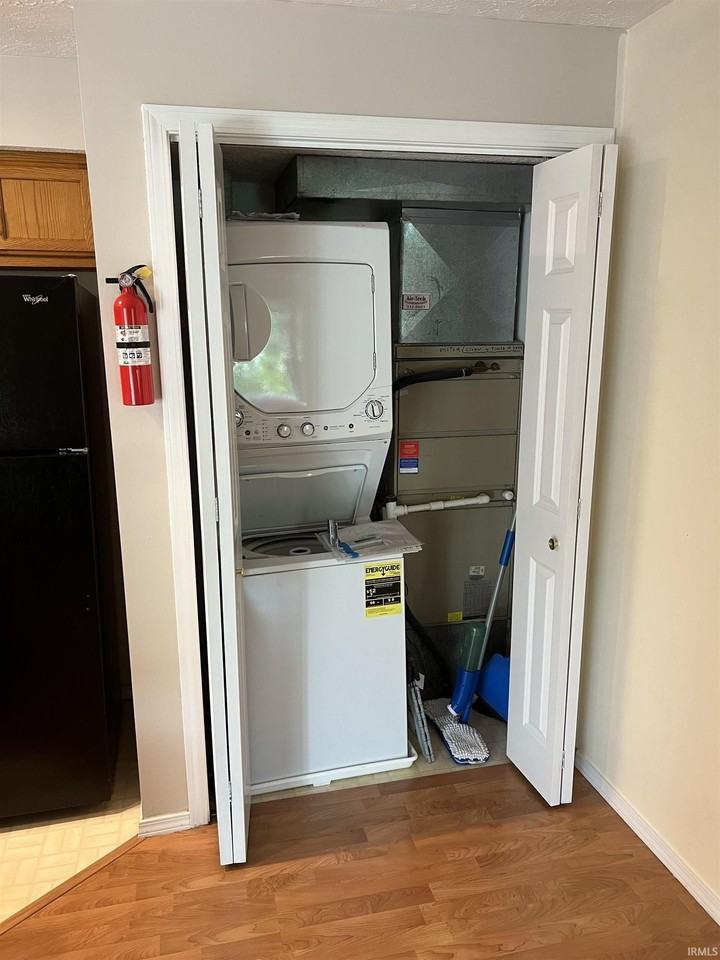 1368 South College Mall Road #I4 - Photo 4 of 19