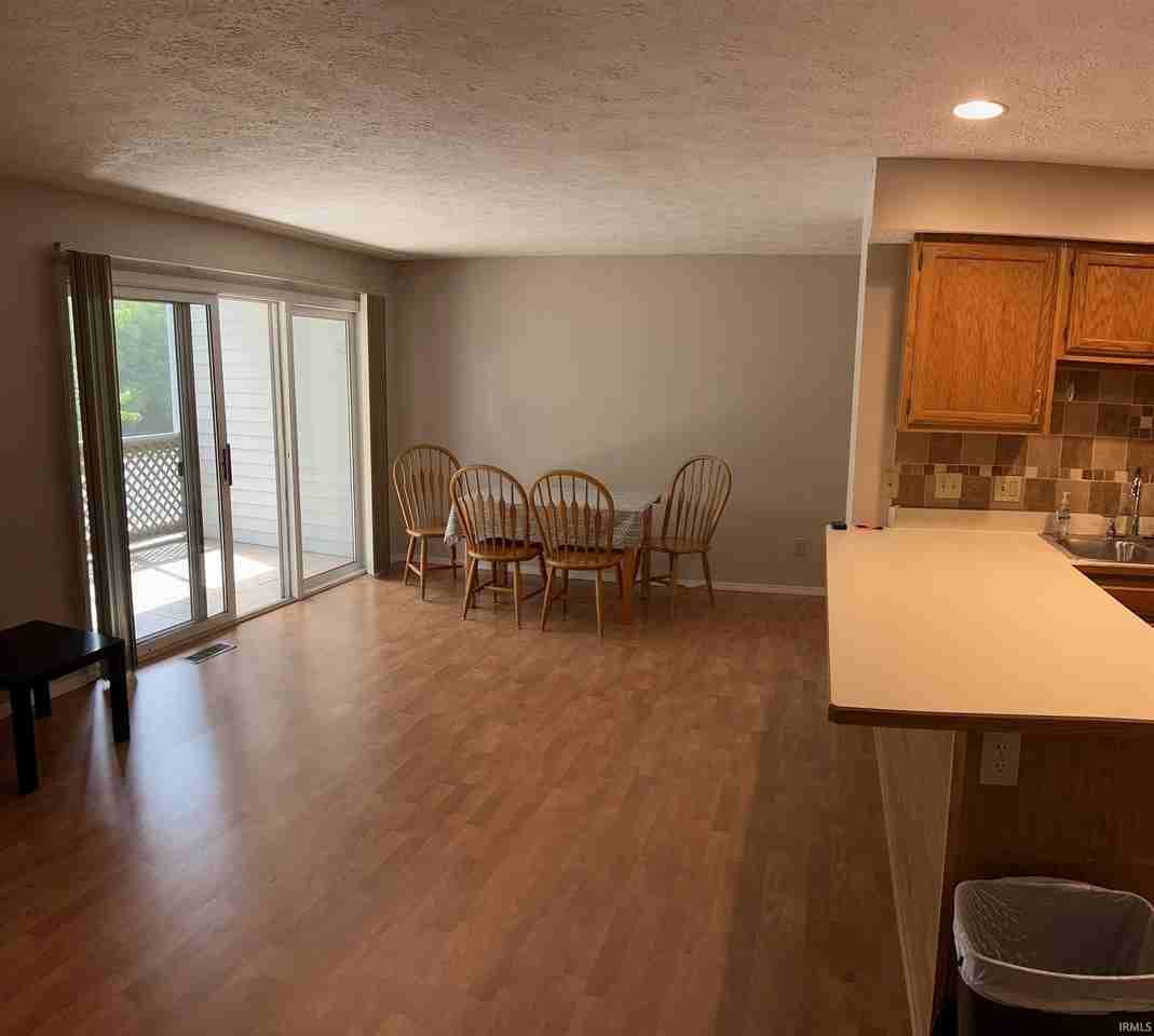 1368 South College Mall Road #I4 - Photo 5 of 19