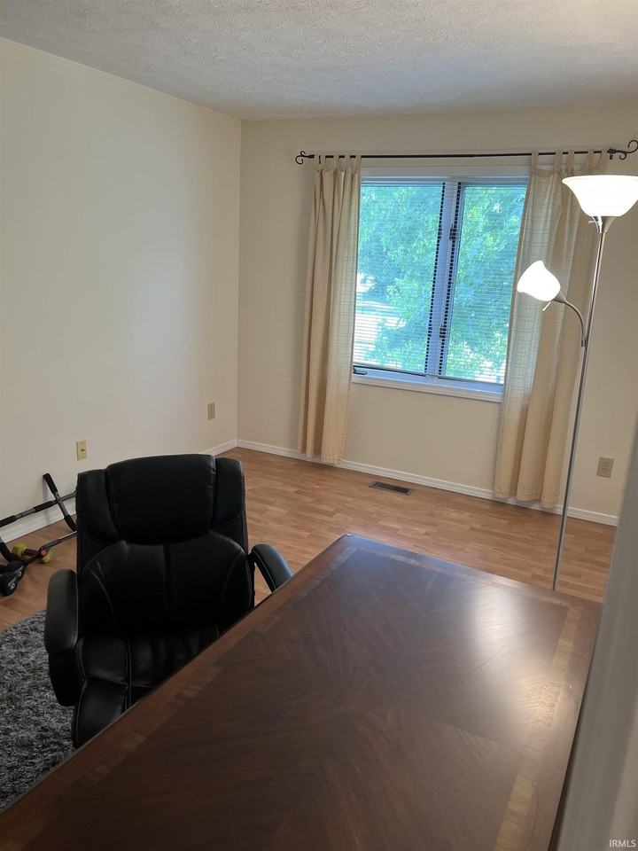 1368 South College Mall Road #I4 - Photo 7 of 19