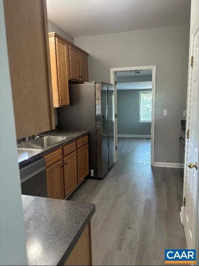 1414A Midland St - Photo 6 of 25