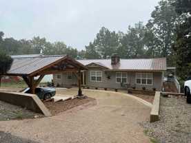 129 W Lakeshore Dr - Photo 1 of 1