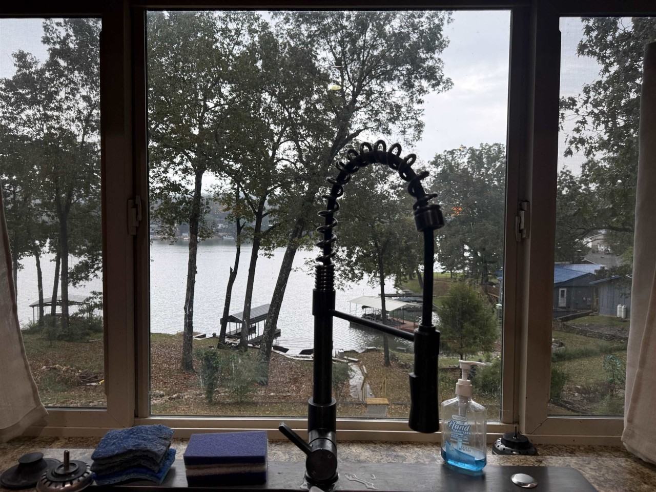 129 W Lakeshore Dr - Photo 6 of 33