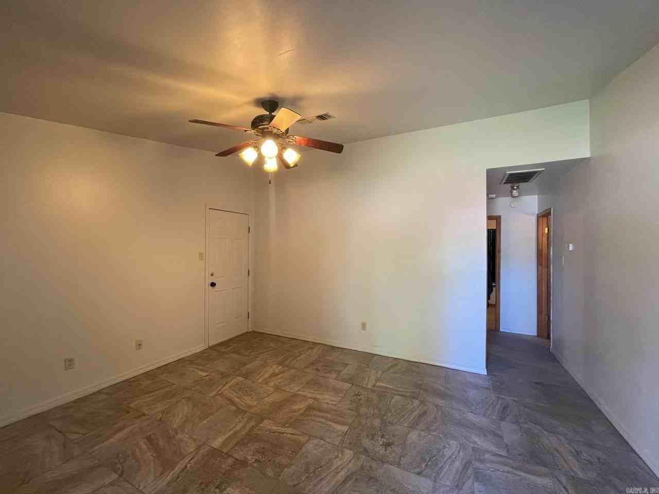 11603 Warren Road - Photo 4 of 15