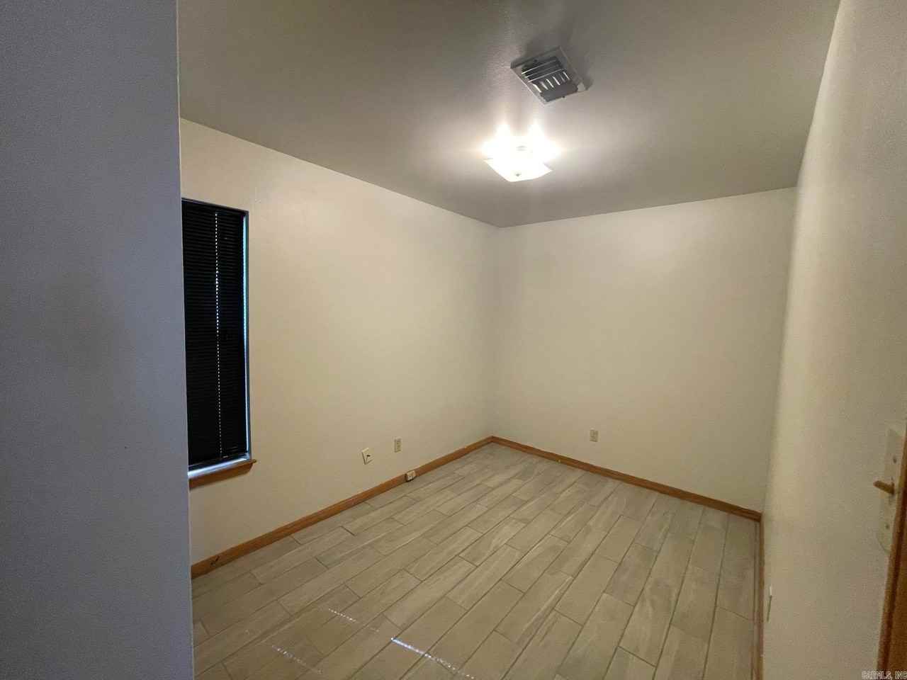 11603 Warren Road - Photo 5 of 15