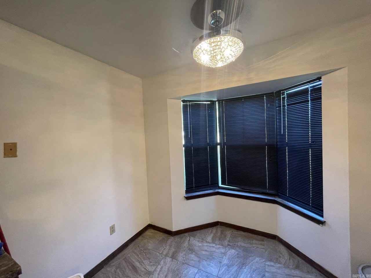 11603 Warren Road - Photo 7 of 15