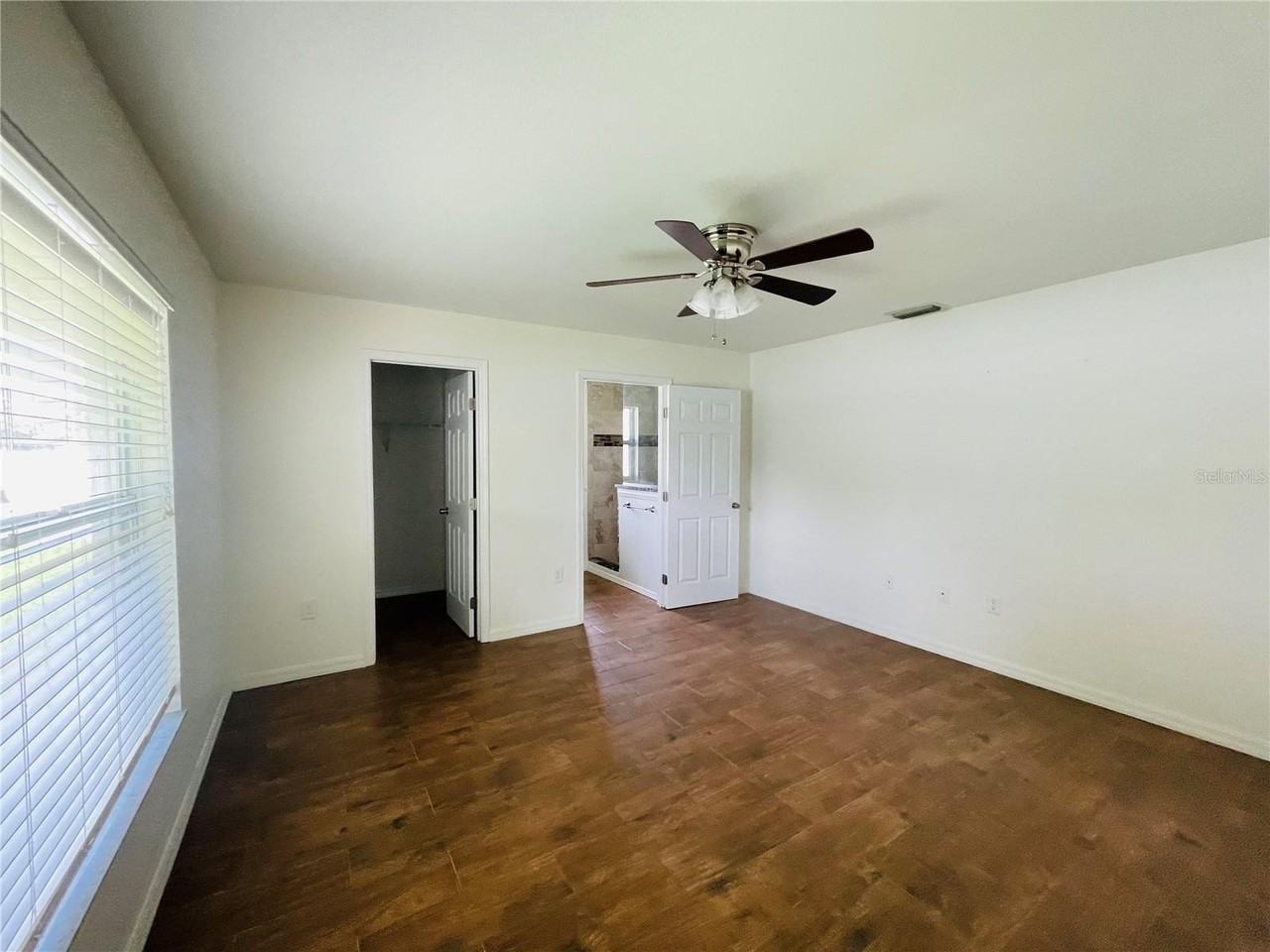 1986 Churchill Ave - Photo 5 of 11