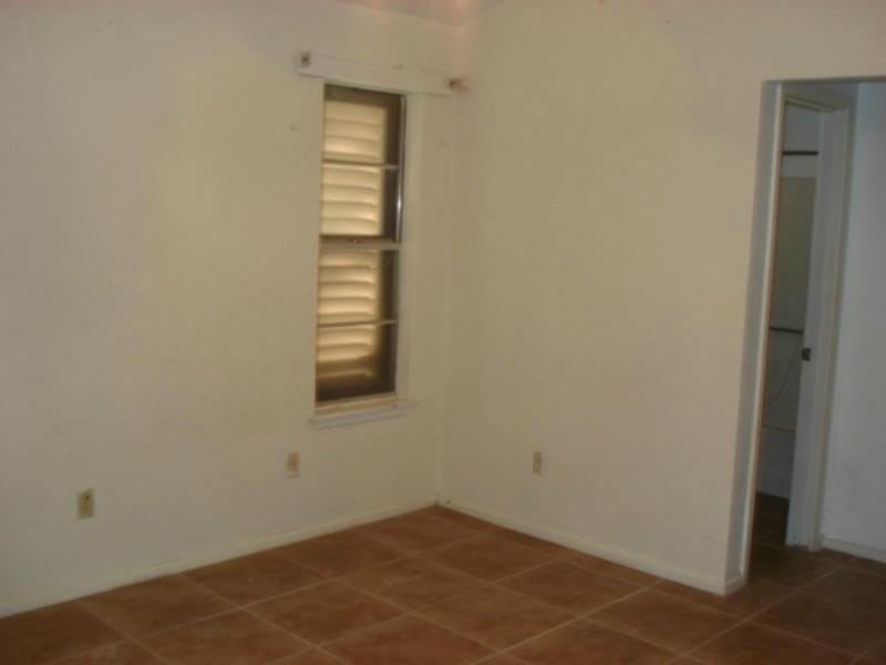 2222 Meadowgrove Dr - Photo 6 of 12