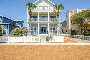 featured image of 68 Cobia St