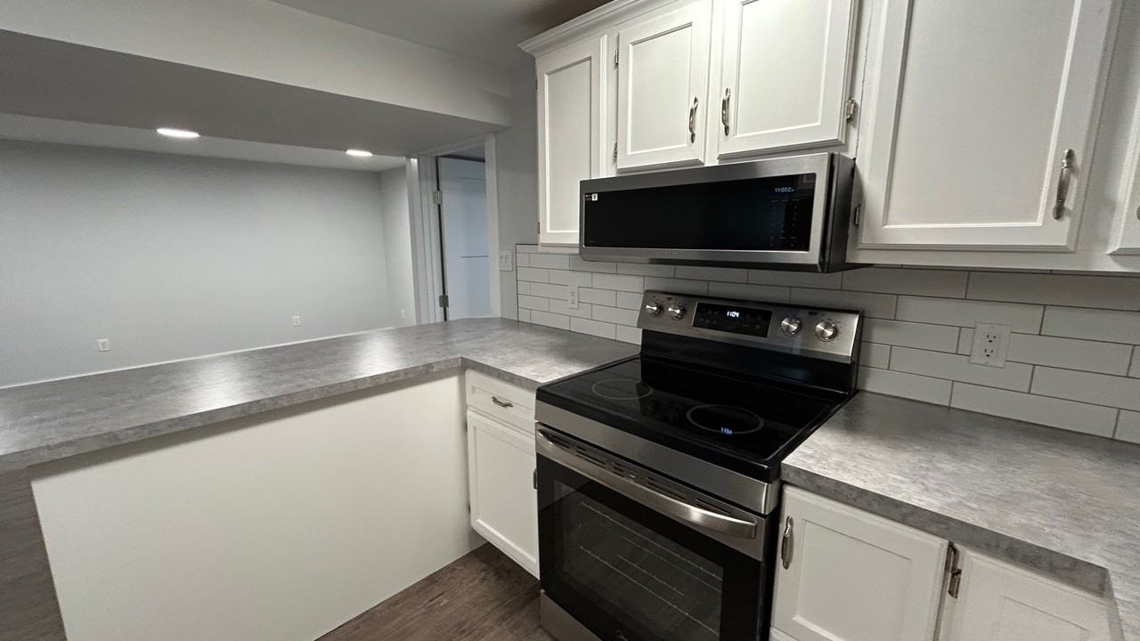 4121 45 Ave #BS - Photo 2 of 20