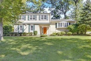 42 Stonewyck Dr - Photo 1 of 1