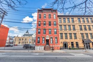 554 Observer Hwy #4L - Photo 1 of 1