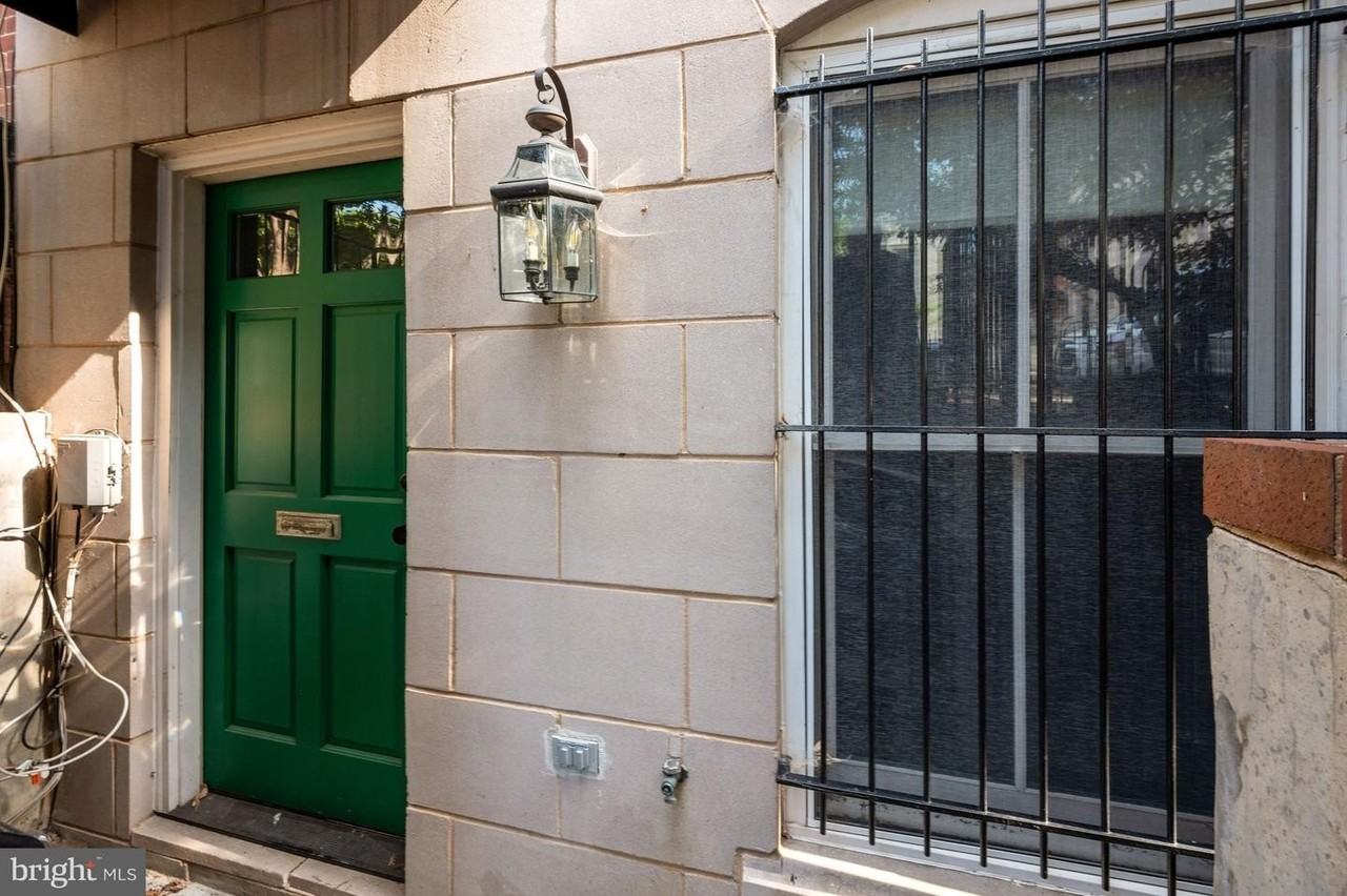 648 C St Ne - Photo 3 of 17