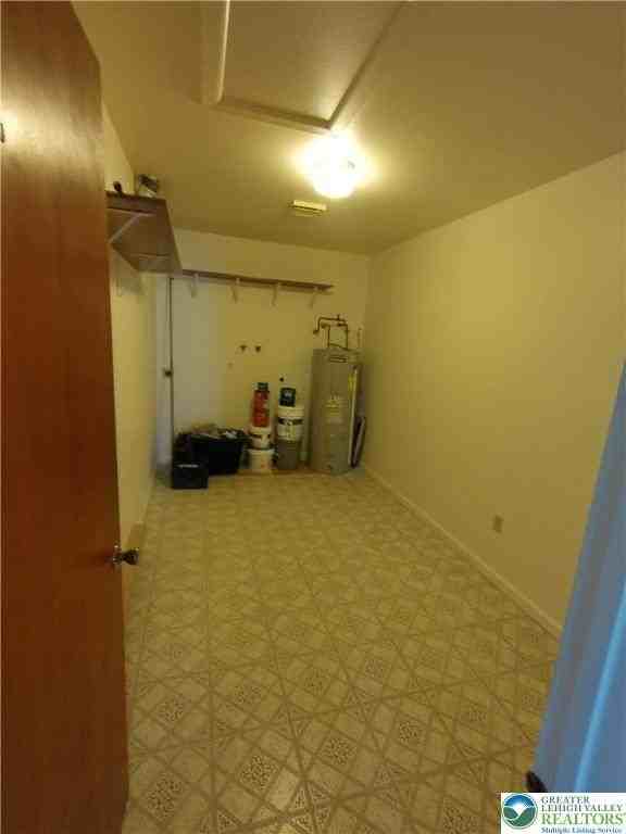 235 N Nice St Apt 4 #4 - Photo 3 of 11