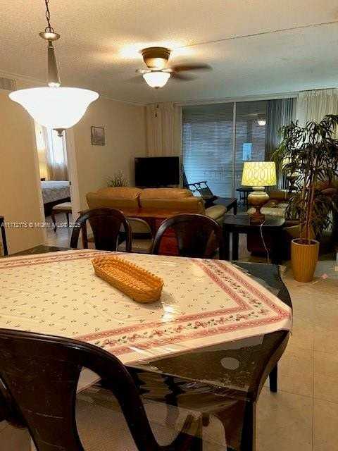 311 South Hollybrook Drive #202 - Photo 6 of 21