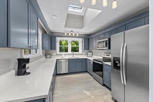 featured image of Hill Park Dr