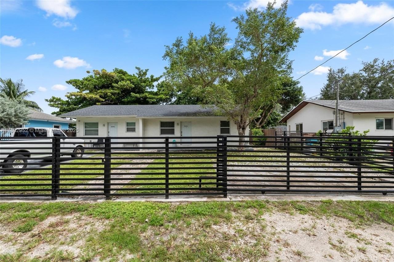 7981 Nw 12th Pl #7981 - Photo 2 of 28