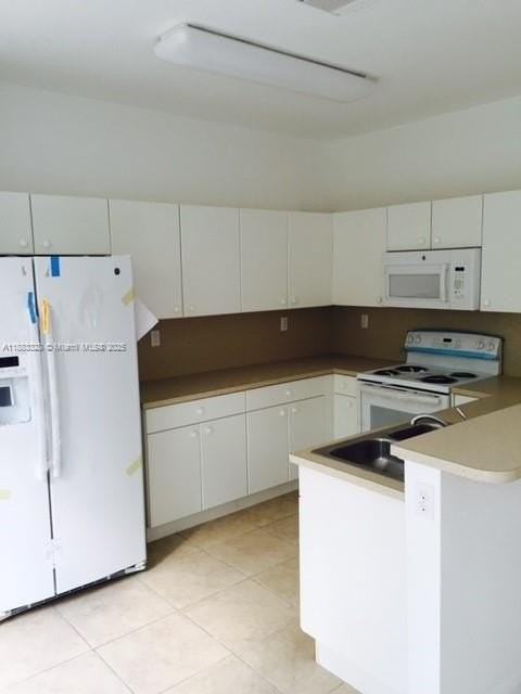 7912 Northwest 107th Court - Photo 2 of 8