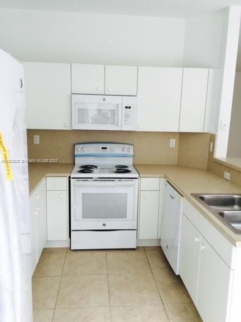 7912 Northwest 107th Court - Photo 3 of 8