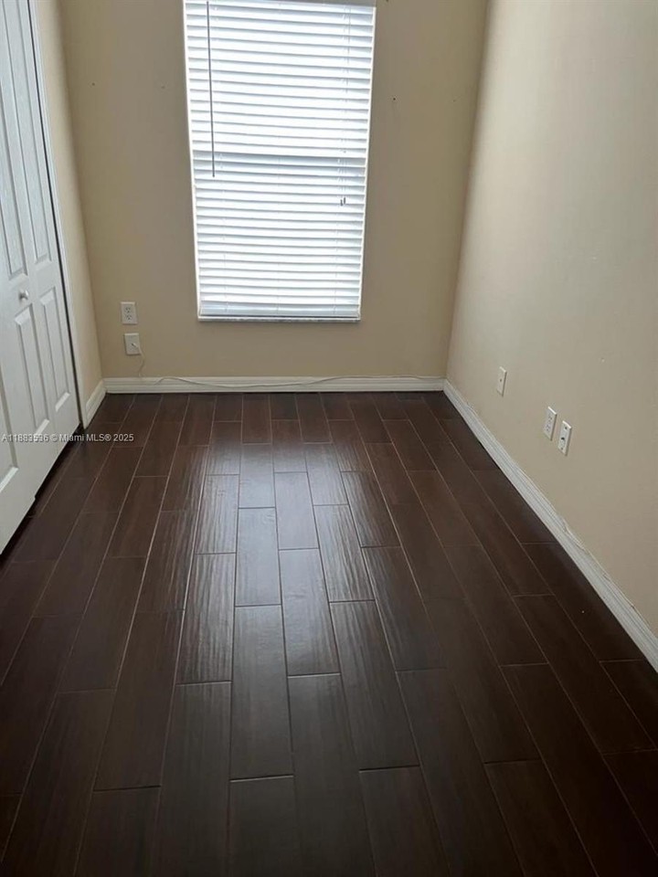 6 Westbury Ln #0 - Photo 5 of 11