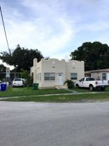 1245 Nw 45th St #B - Photo 1 of 1