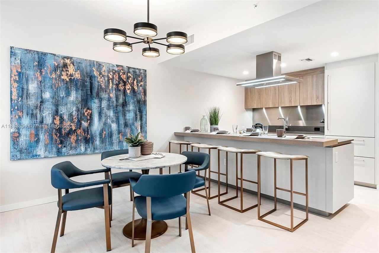 1000 Brickell Plz #4005 - Photo 6 of 35