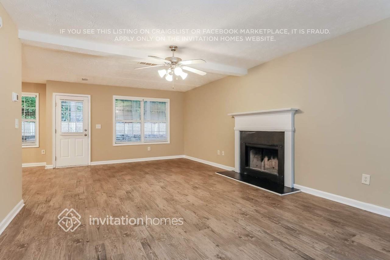 270 Valley View Dr - Photo 5 of 18
