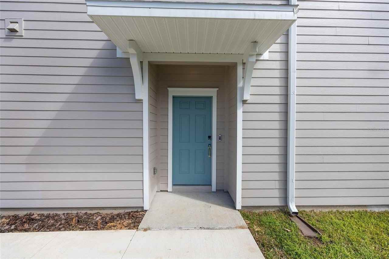 3625 Southeast 37th Court - Photo 2 of 29