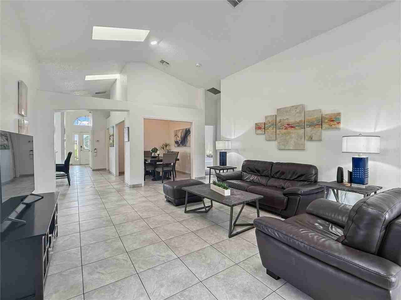 2512 Oneida Loop - Photo 7 of 29