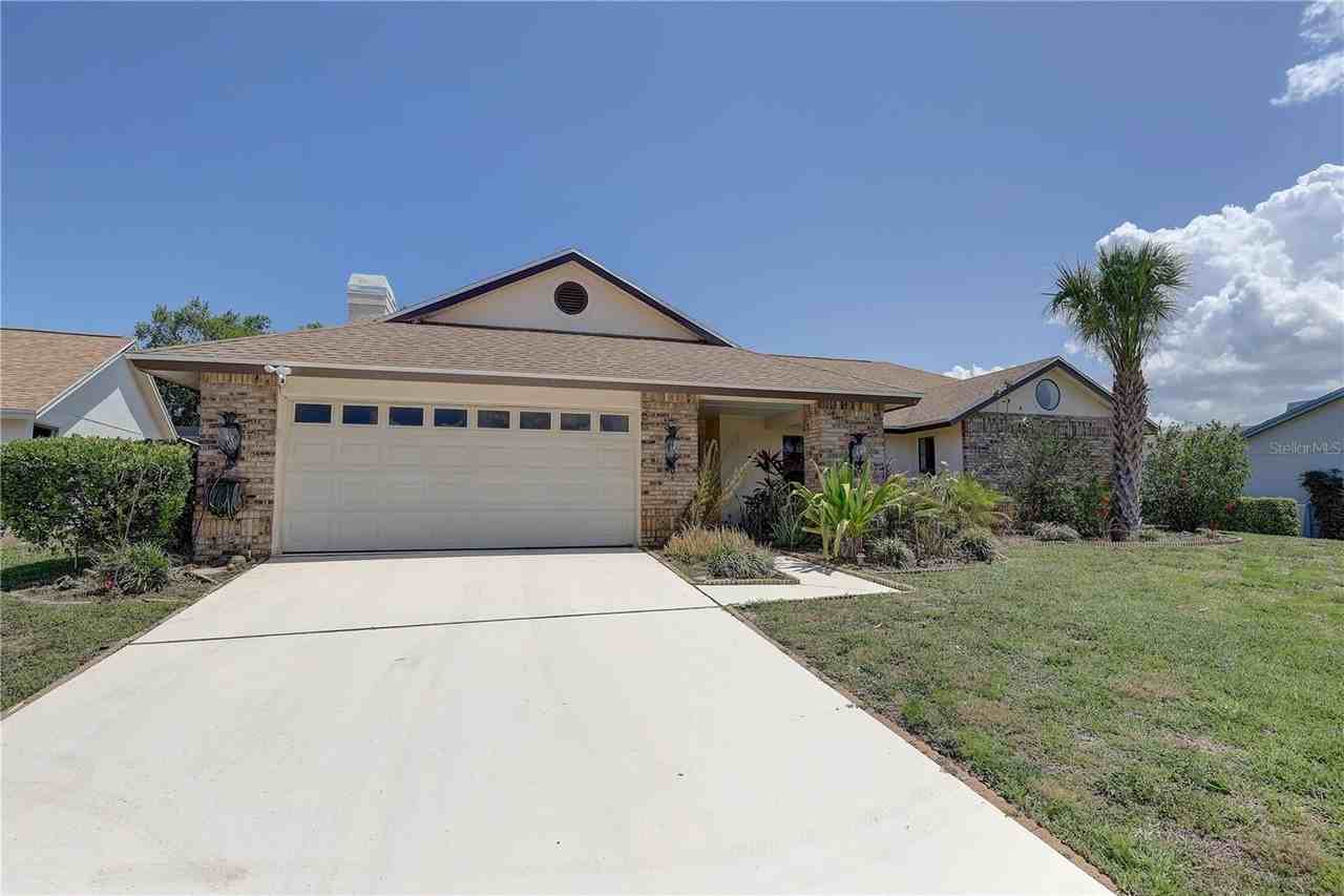 8521 Caitlin Ct - Photo 3 of 50