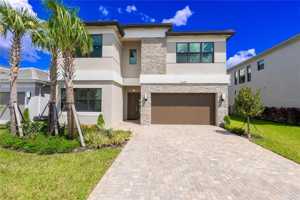 featured image of 20412 Estero Crossing Blvd