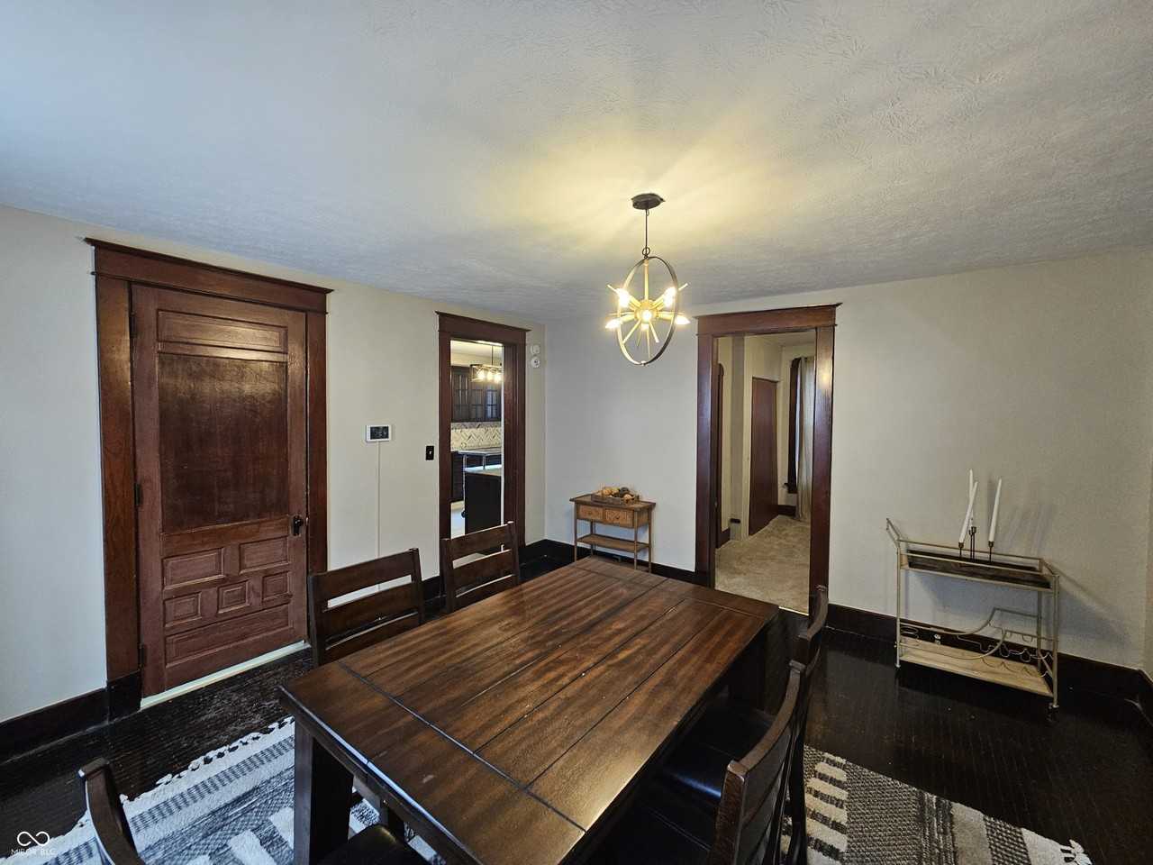 814 E Raymond St - Photo 6 of 26