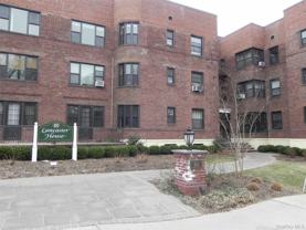 160 S Middle Neck Rd #1F - Photo 1 of 1