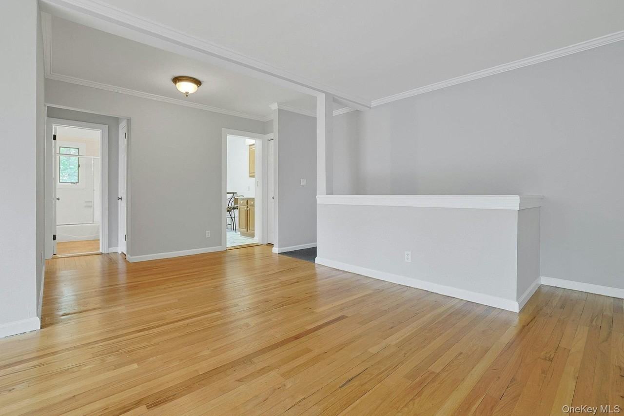 580 Bedford Rd #20 - Photo 4 of 19