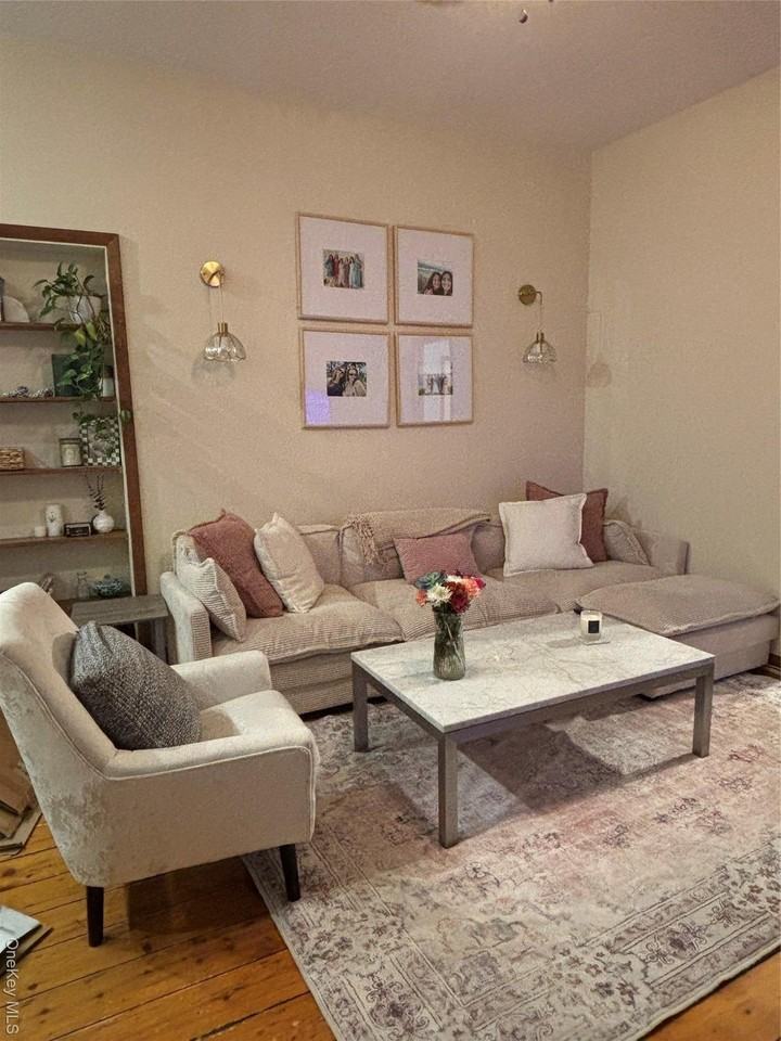 265 Main St #B - Photo 3 of 6