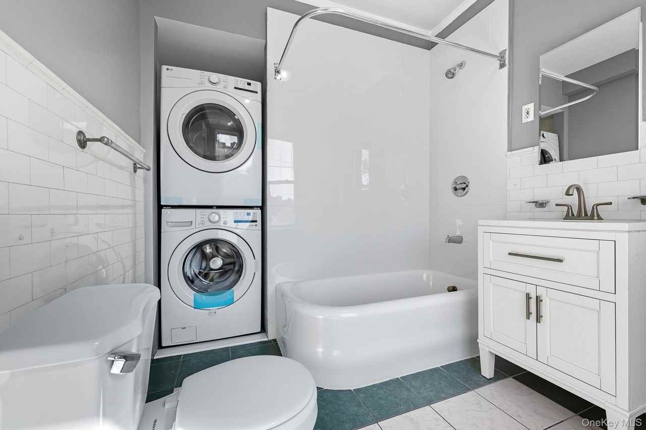 165 Park Ave #2ndFL - Photo 3 of 20