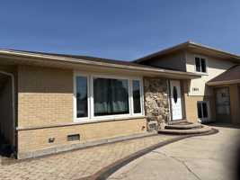 featured image of 1814 Holly Ave